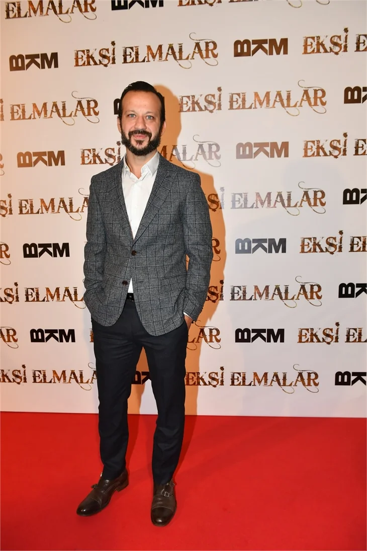 'Ekşi Elmalar' galasında duygu seli!