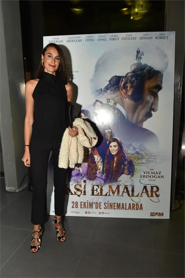 'Ekşi Elmalar' galasında duygu seli!
