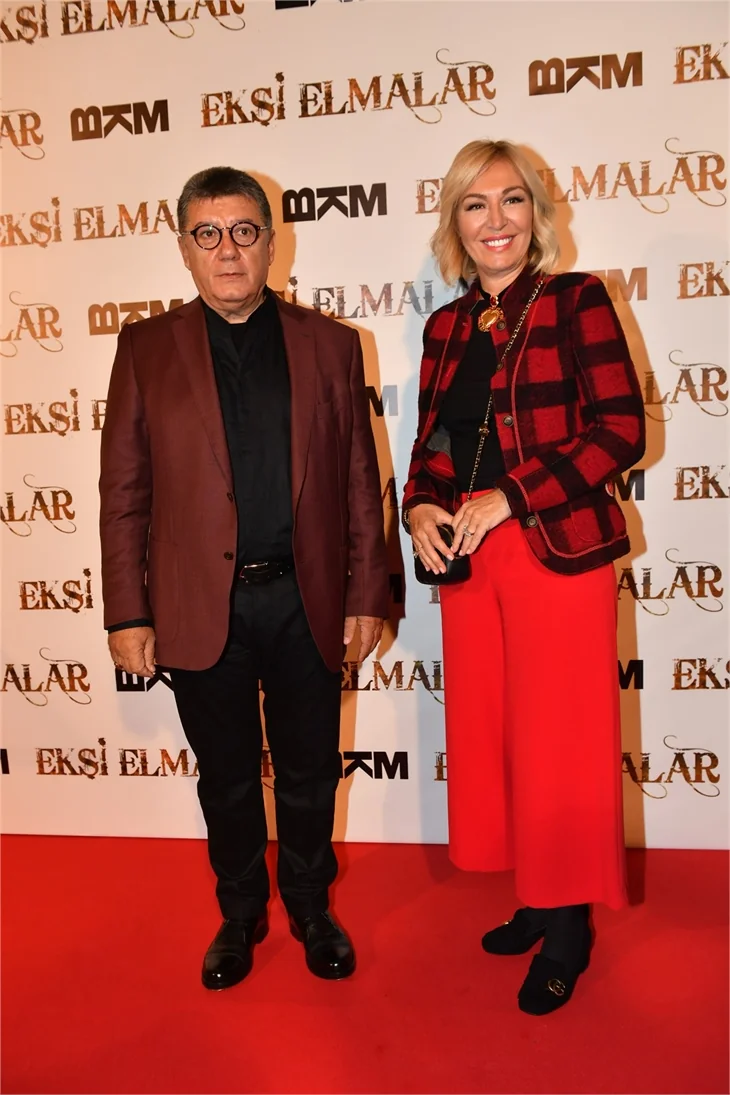 'Ekşi Elmalar' galasında duygu seli!