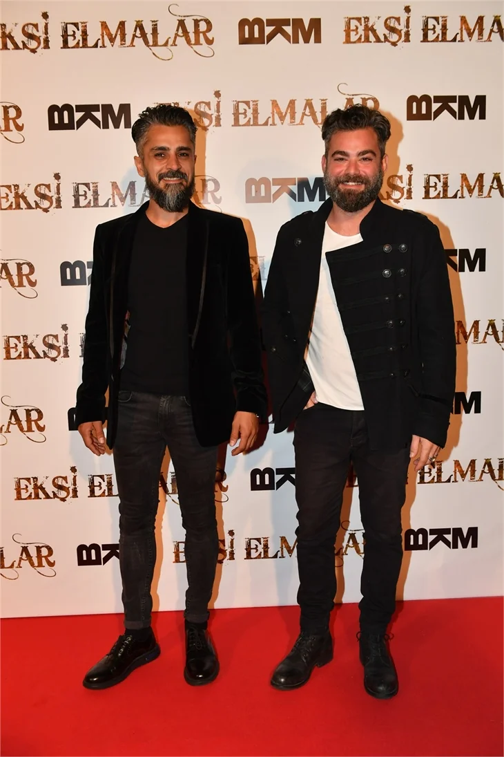 'Ekşi Elmalar' galasında duygu seli!