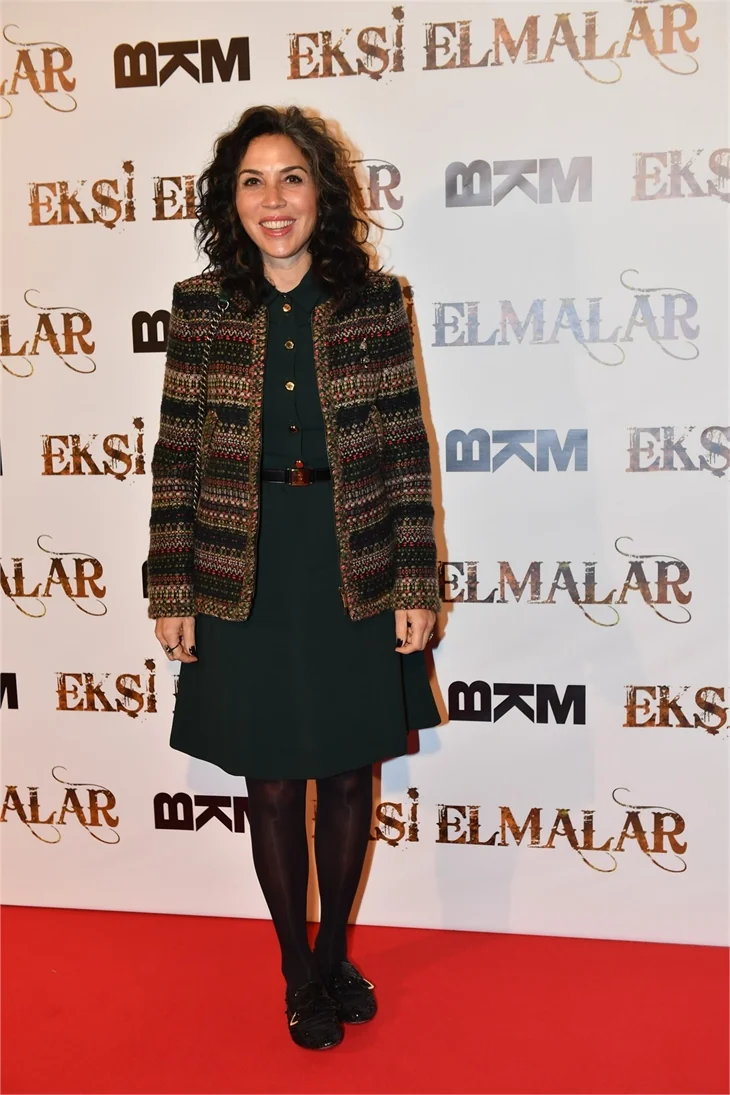 'Ekşi Elmalar' galasında duygu seli!