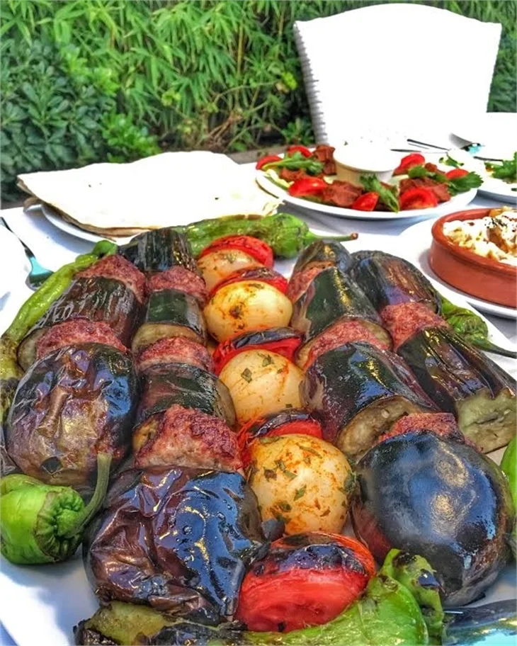 Kalbur Et'te lezzet şöleni!