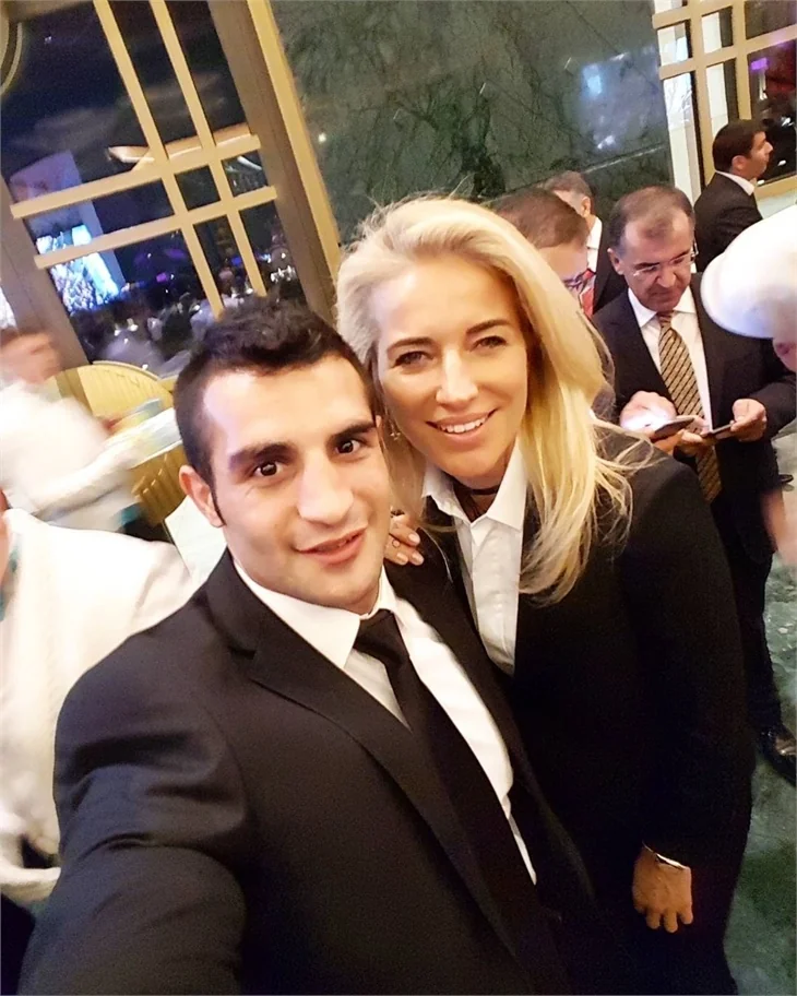 Ünlüler 29 Ekim Resepsiyonu'na akın etti