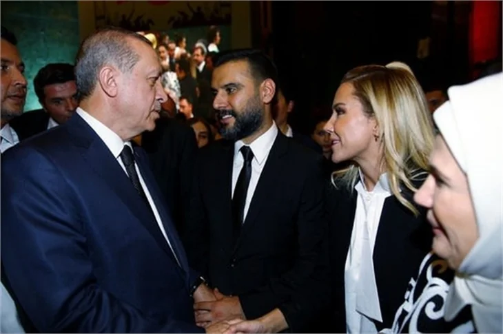 Ünlüler 29 Ekim Resepsiyonu'na akın etti