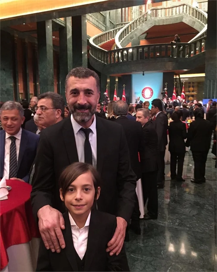 Ünlüler 29 Ekim Resepsiyonu'na akın etti