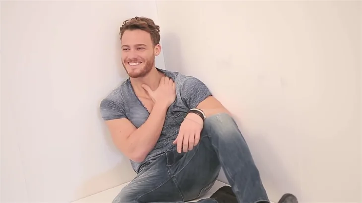 Kerem Bürsin'in yeni aşkı belli oldu!