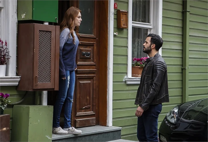 Kiralık Aşk'ta Defne ve Ömer bulutların üzerinde...