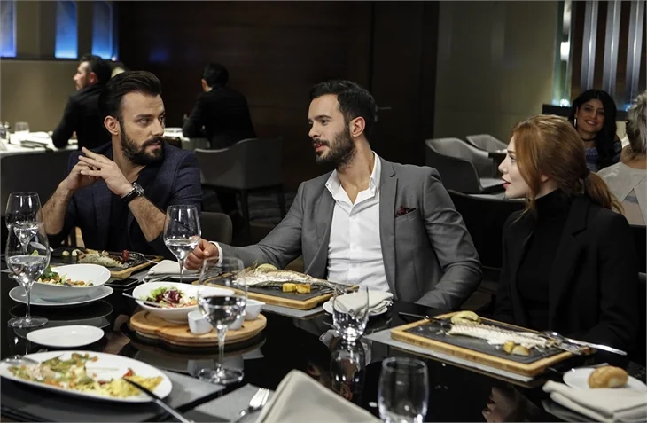 Kiralık Aşk'ta Defne ve Ömer bulutların üzerinde...