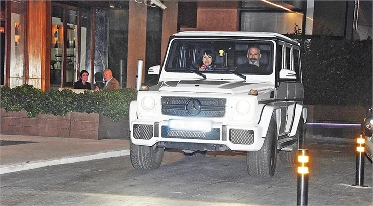 Cem Yılmaz'ın meçhul arkadaşı ortaya çıktı