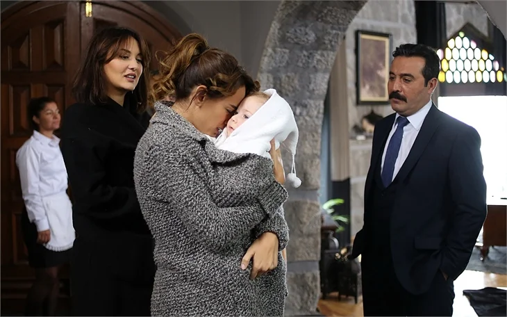 Bana Sevmeyi Anlat 10. bölüm özeti ve fotoğrafları