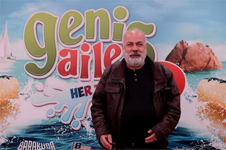 'Geniş Aile Her Türlü'ye renkli gala!
