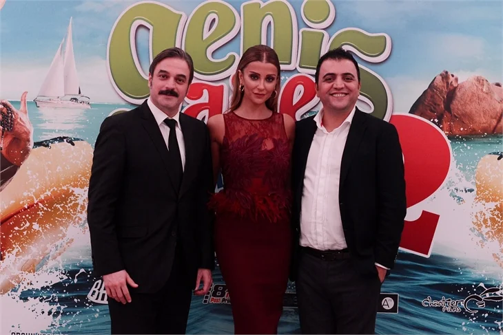 'Geniş Aile Her Türlü'ye renkli gala!
