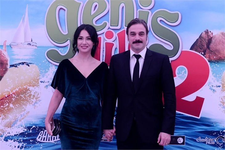 'Geniş Aile Her Türlü'ye renkli gala!