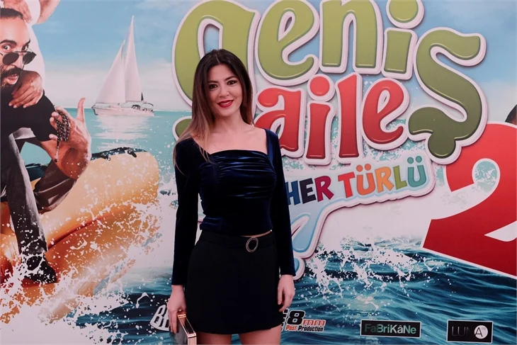 'Geniş Aile Her Türlü'ye renkli gala!