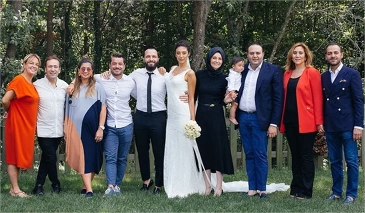Berkay'ın geciken düğün hediyesi!