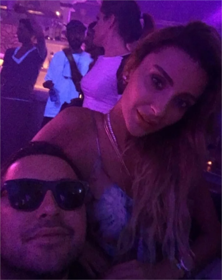 Hacı Sabancı'dan Özge Ulusoy'a bikini yasağı!