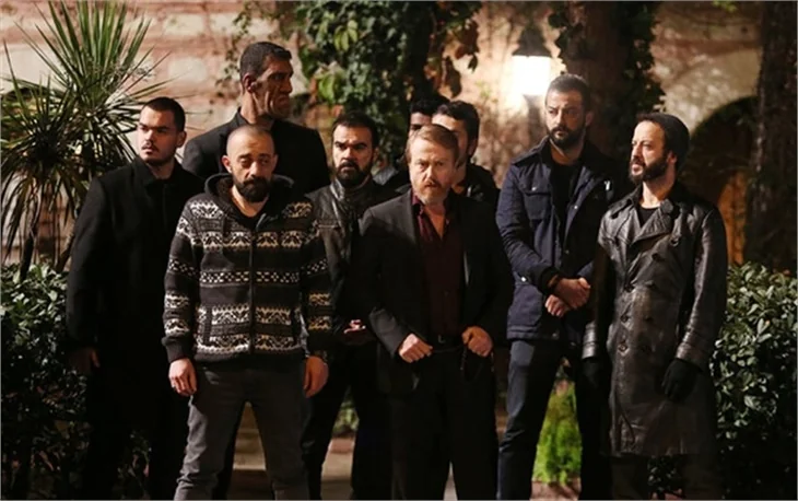 İçerde dizisi 8. bölüm özeti ve fotoğrafları