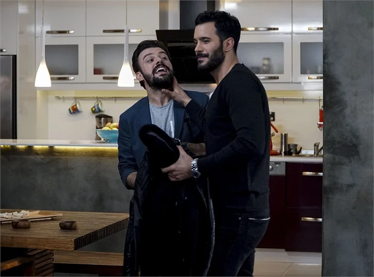 Defne ile Ömer'in 'Kiralık Aşk'ı