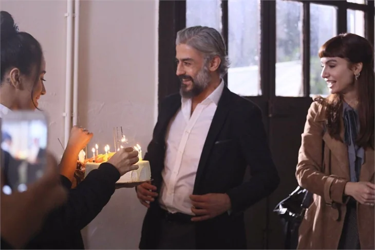 'Hayat Bazen Tatlıdır' setinde sürpriz doğum günü!