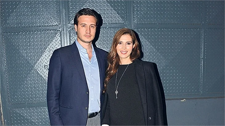 Hatice Şendil bebeğinin cinsiyetini açıkladı