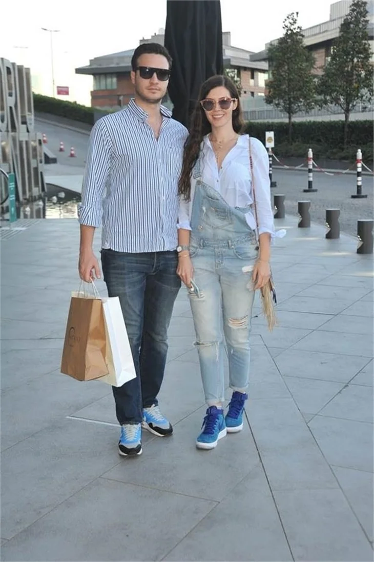 Hatice Şendil bebeğinin cinsiyetini açıkladı