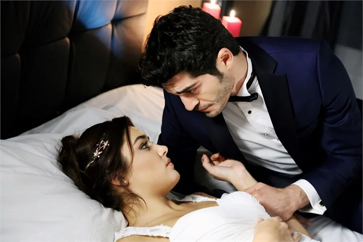 Aşk Laftan Anlamaz 18. bölüm özeti ve fotoğrafları!