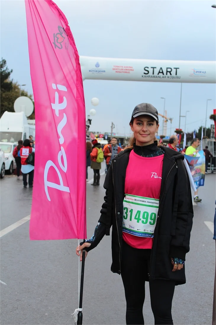 Ünlüler 38. İstanbul Maratonu'nda..