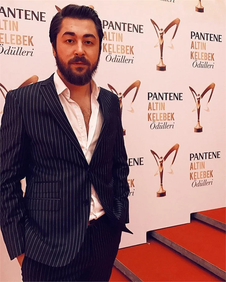 Altın Kelebek Ödülleri'nin kırmızı halısında şıklık yarışı