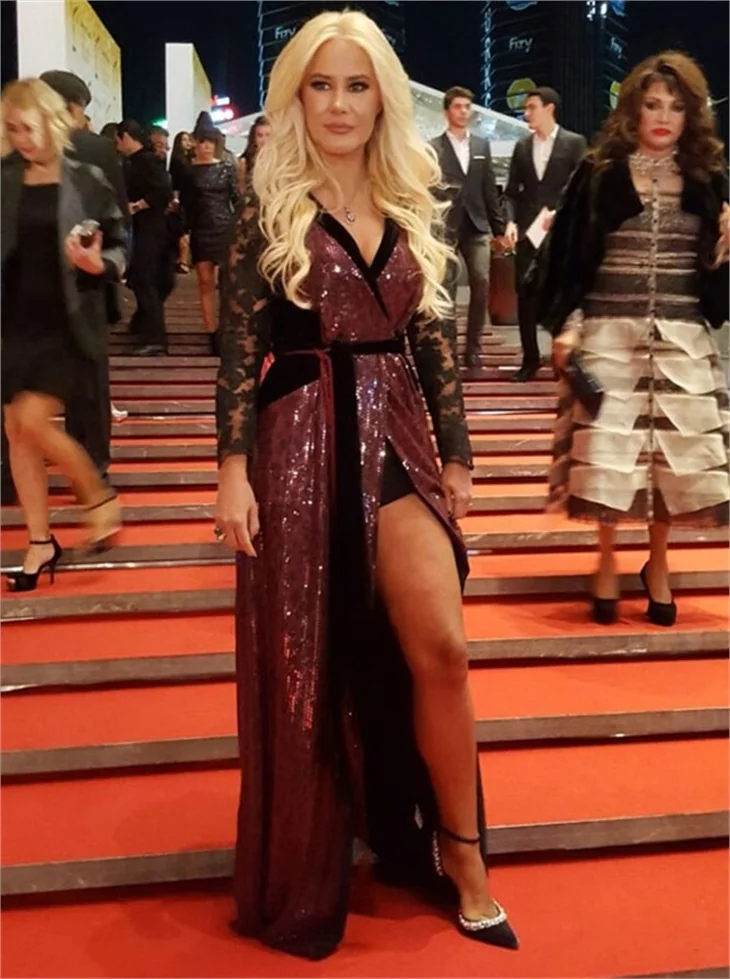 Altın Kelebek Ödülleri'nin kırmızı halısında şıklık yarışı