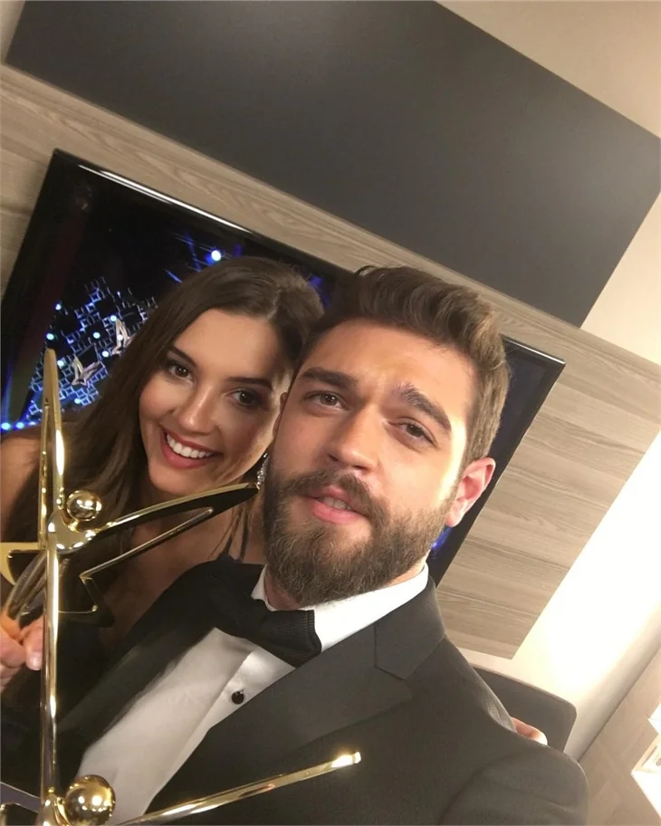 Altın Kelebek Ödülleri'nin kırmızı halısında şıklık yarışı