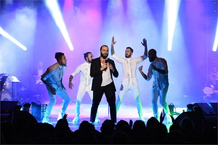 Berkay konserine ünlü akını!