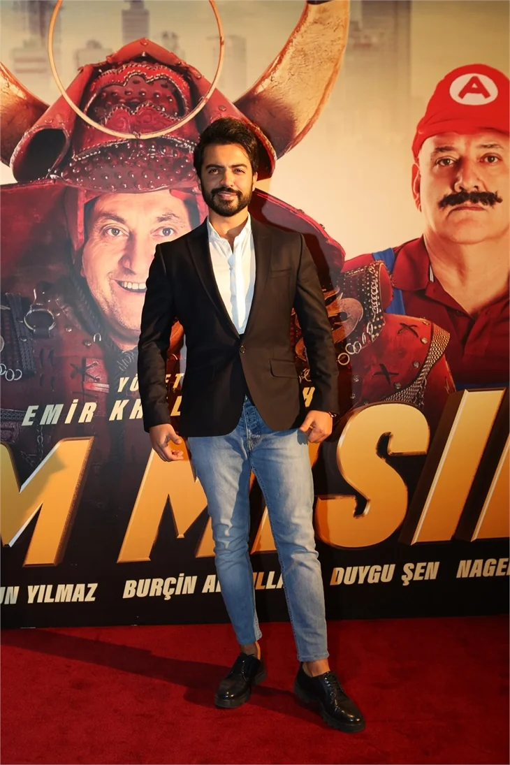 ‘Adam mısın!’ filminin galası yapıldı!