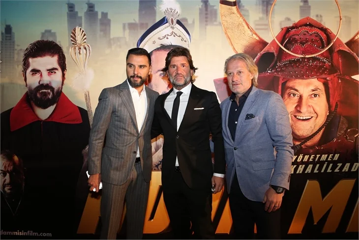 ‘Adam mısın!’ filminin galası yapıldı!