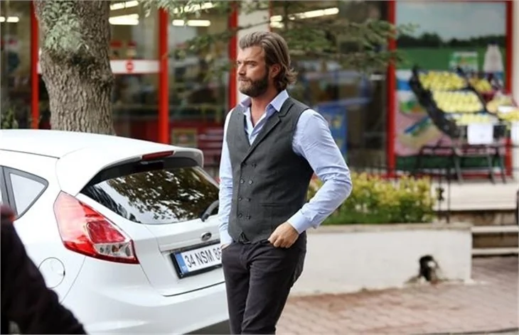 Usta oyuncu Cesur ve Güzel'de