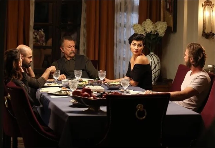 Usta oyuncu Cesur ve Güzel'de
