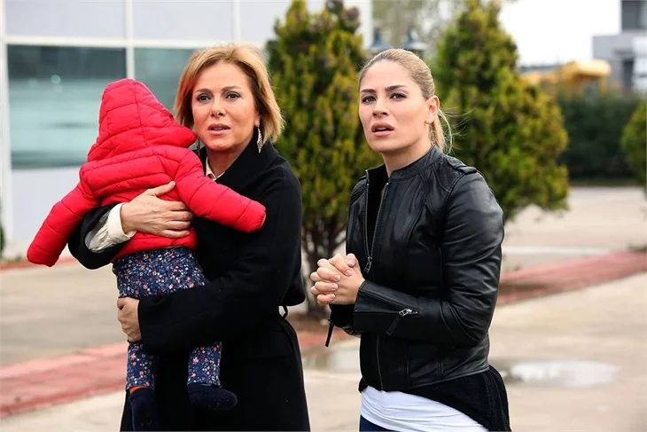 'Yüksek Sosyete'de Cansu ile Kerem barışıyor mu?