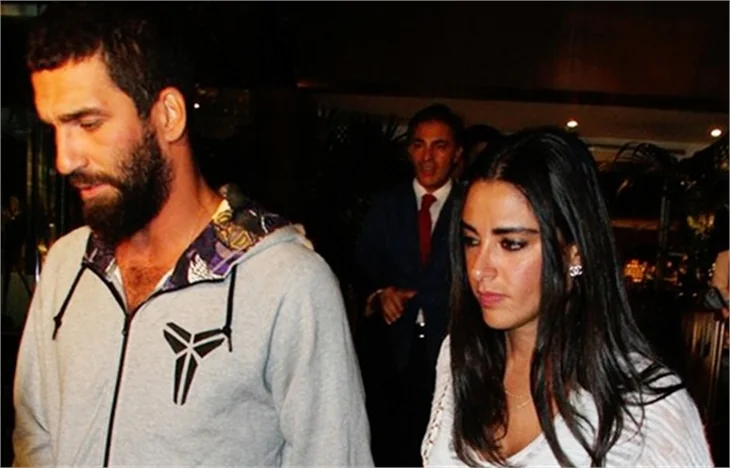 Sinan Engin, Arda ile Aslıhan'ın ayrıldığını açıkladı