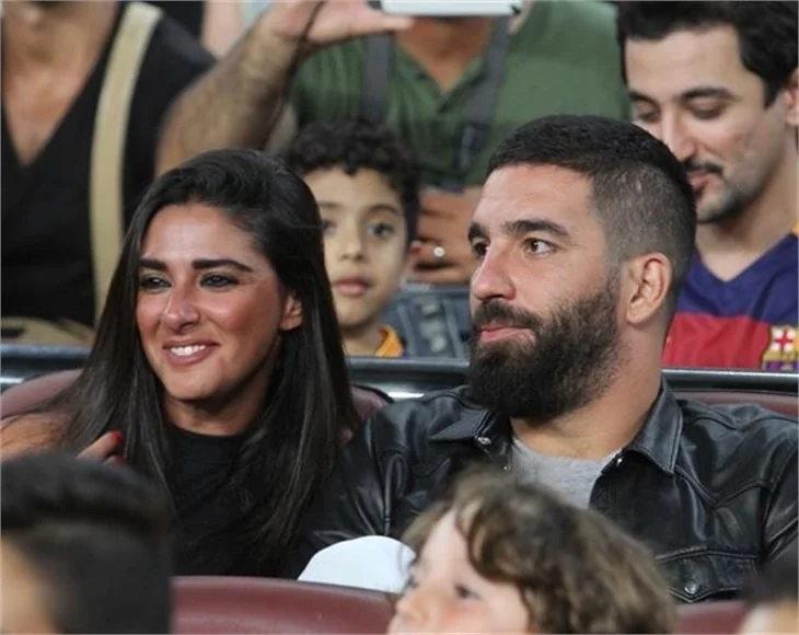 Sinan Engin, Arda ile Aslıhan'ın ayrıldığını açıkladı