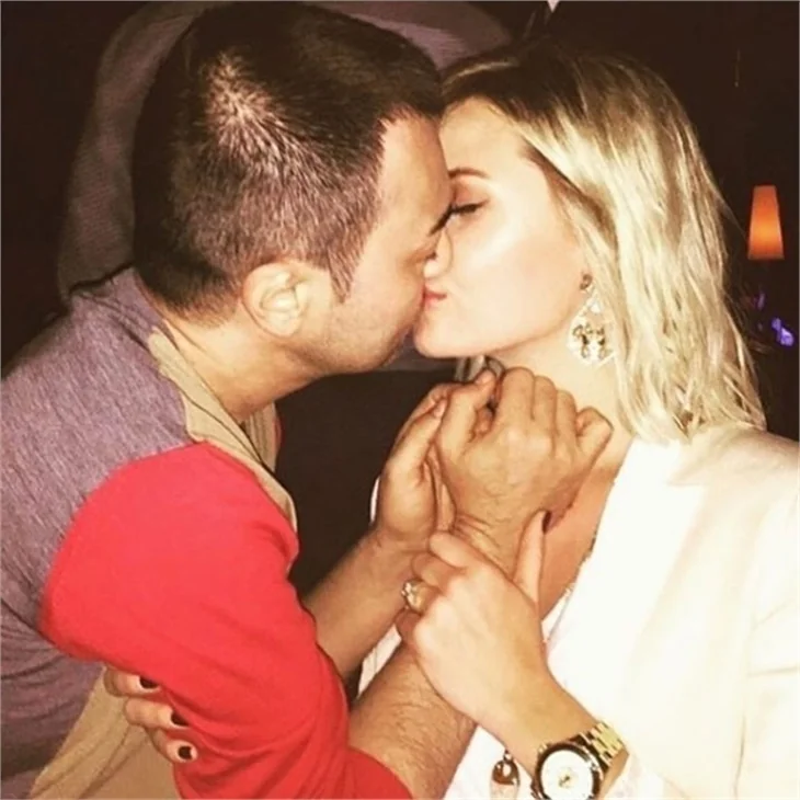 Chloe Loughnan'dan boşanma iddiasına yanıt!