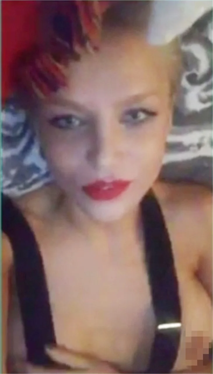 Ayşenur Balcı'nın iç çamaşırsız paylaşımına büyük tepki