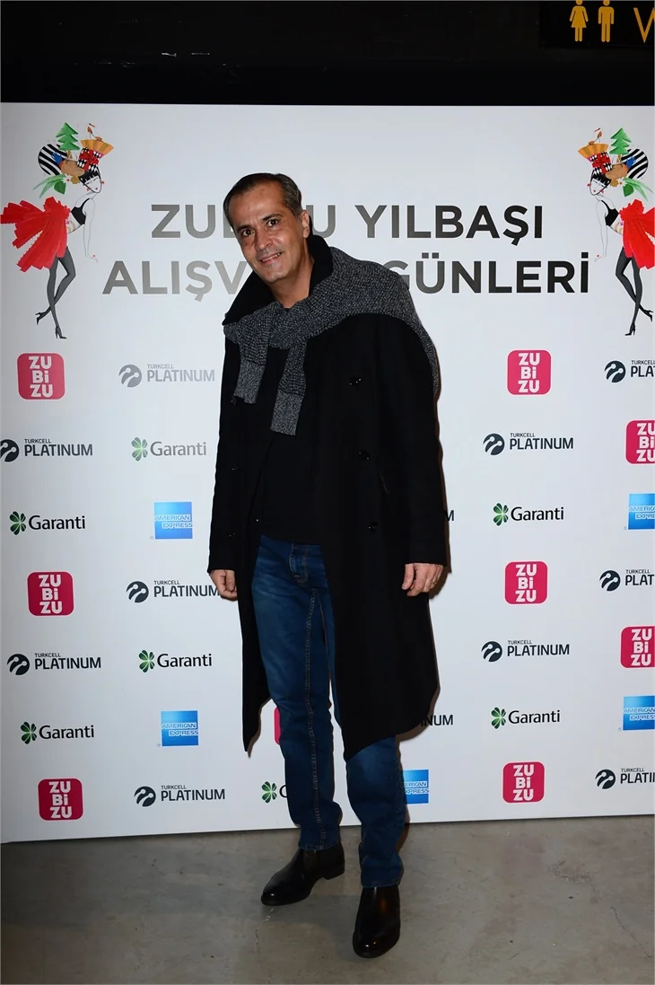 'Alışveriş Günleri’nin ilk gününde ünlüler geçidi!