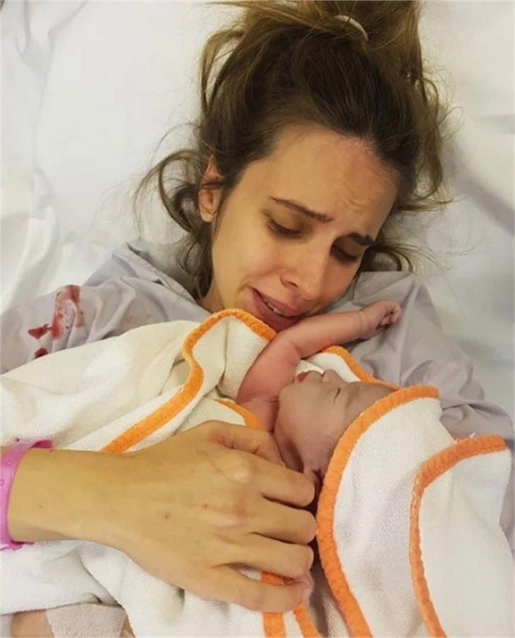 Melis Kaygılaroğlu kızı Ada'nın doğum anını yazdı!