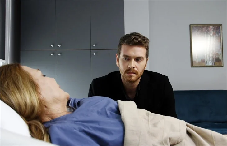 'Yüksek Sosyete'de aşıkları bekleyen son ne?