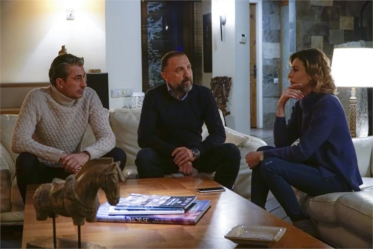 'Paramparça'da Dilara, Cihan'a sığınıyor!