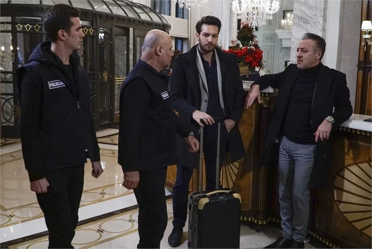 'Paramparça'da Dilara, Cihan'a sığınıyor!
