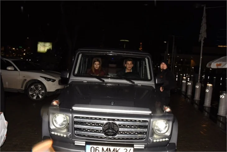 "Hayat Bazen Tatlıdır" setinde aşk