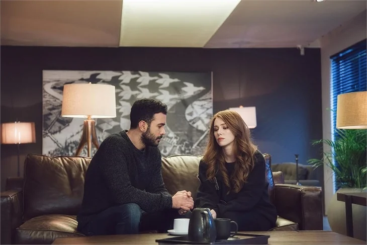 Kiralık Aşk'ta Defne'nin kaybedecek bir şeyi yok!