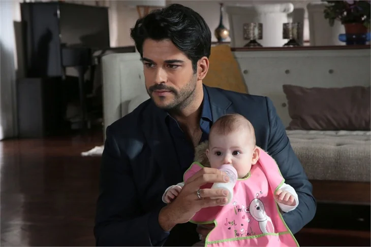 'Kara Sevda'da Kemal, Nihan ve Deniz bir arada!