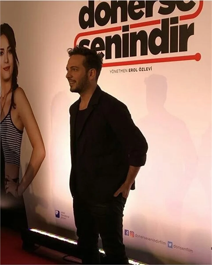 "Dönerse Senindir" filminin galasına ünlü akını