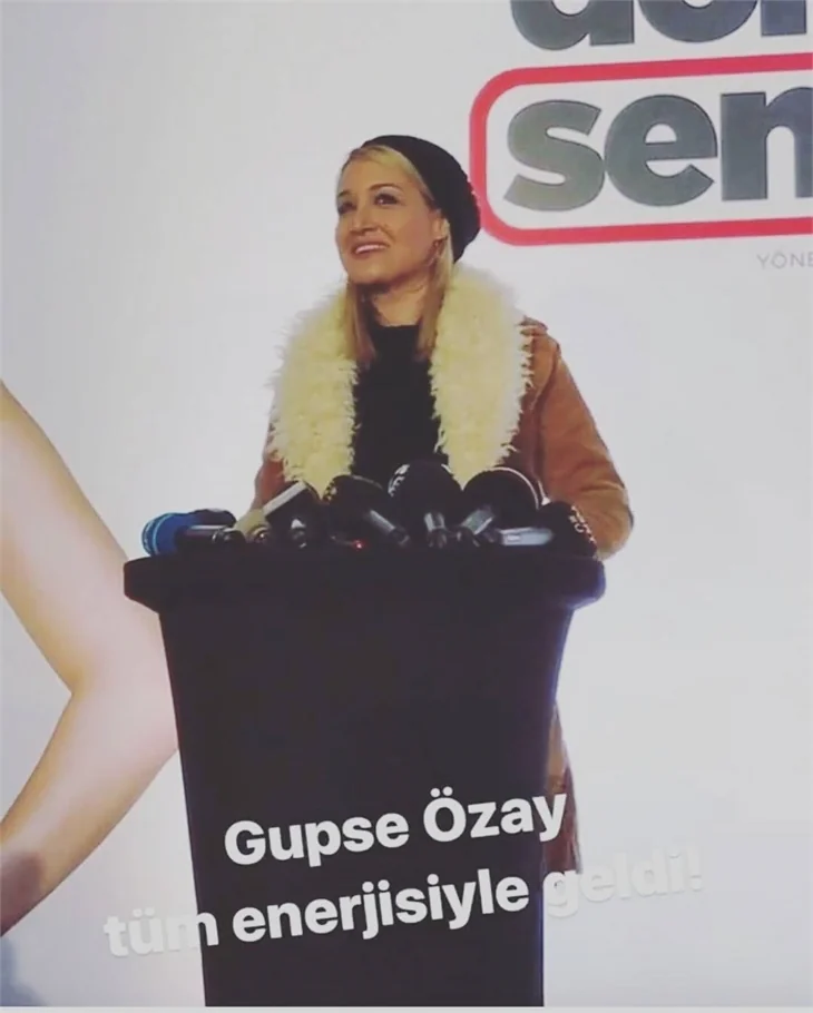 "Dönerse Senindir" filminin galasına ünlü akını